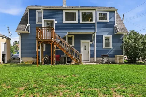 1723 West 4th Street Dixon IL 61021