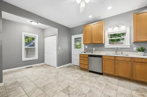 802 East Washington Street Marengo IL 60152