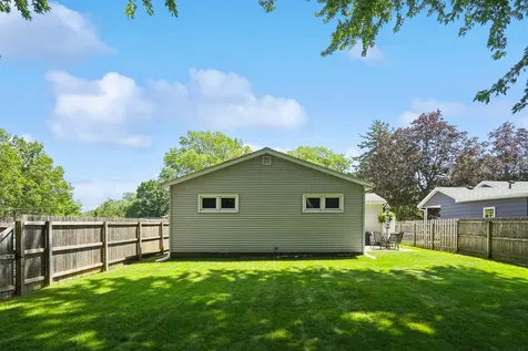 1905 4TH Street A Street East Moline IL 61244