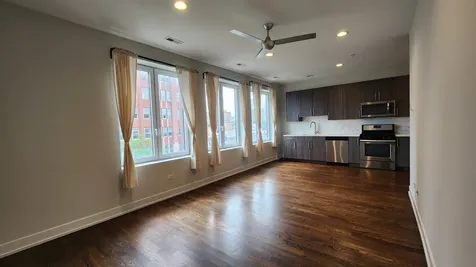4428 North Sheridan Road Chicago IL 60640