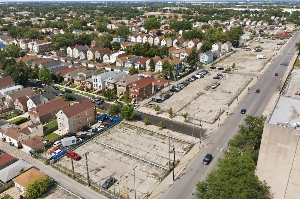 2849-3139 West 51st Street Chicago IL 60632