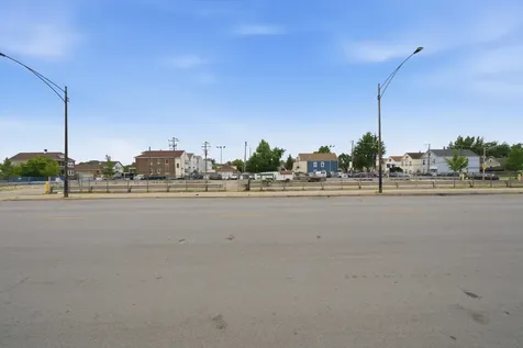 2849-3139 West 51st Street Chicago IL 60632