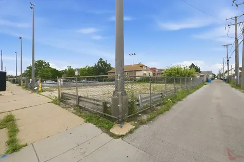 2849-3139 West 51st Street Chicago IL 60632