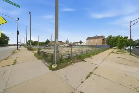 2849-3139 West 51st Street Chicago IL 60632