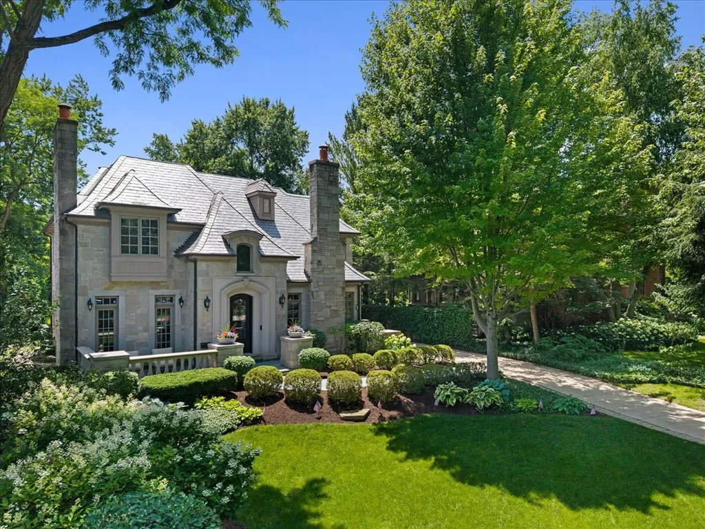 654 Pine Street Winnetka IL 60093