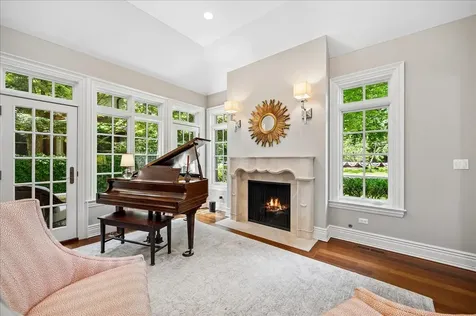 654 Pine Street Winnetka IL 60093