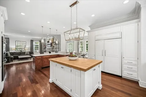 654 Pine Street Winnetka IL 60093