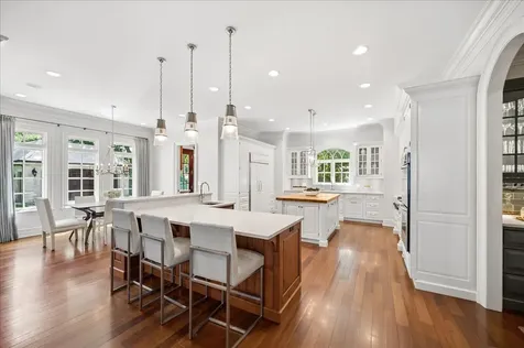 654 Pine Street Winnetka IL 60093