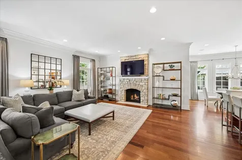 654 Pine Street Winnetka IL 60093