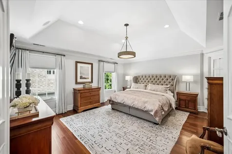 654 Pine Street Winnetka IL 60093
