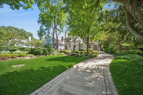 654 Pine Street Winnetka IL 60093
