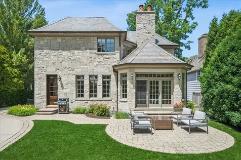 654 Pine Street Winnetka IL 60093