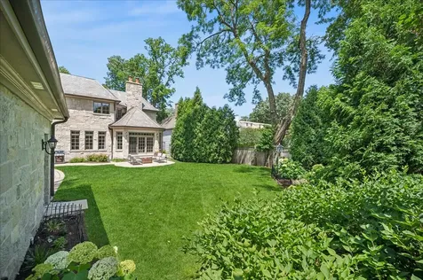 654 Pine Street Winnetka IL 60093