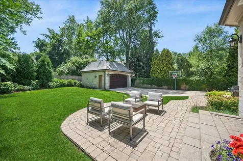 654 Pine Street Winnetka IL 60093