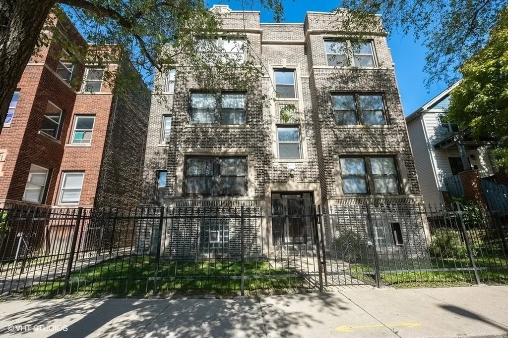4934 West Jackson Boulevard Chicago IL 60644