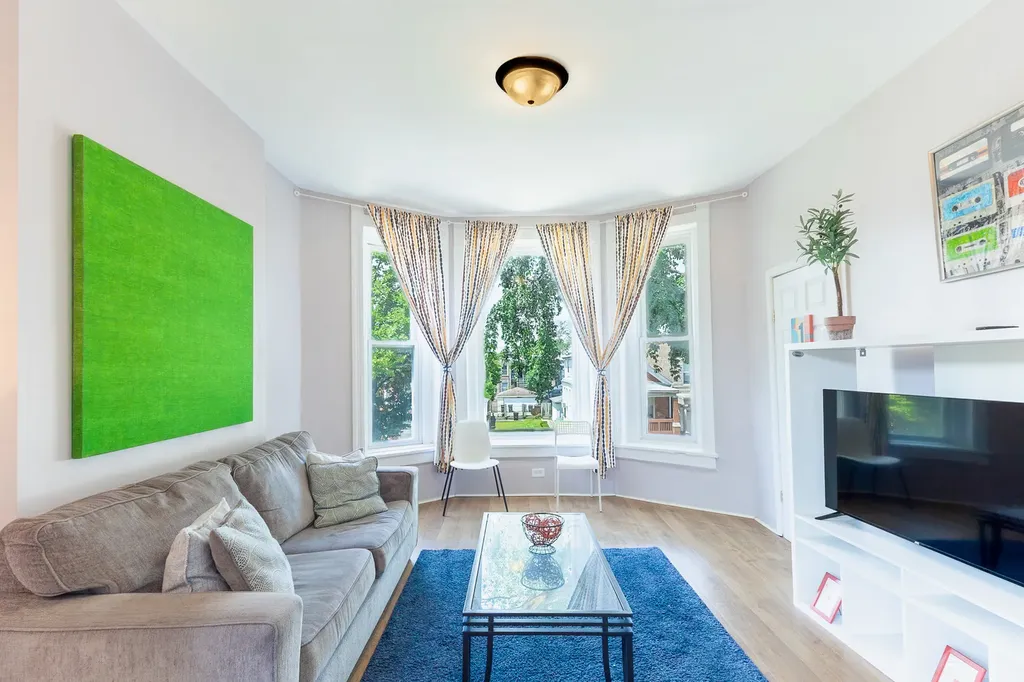 1913 South Troy Street Chicago IL 60623