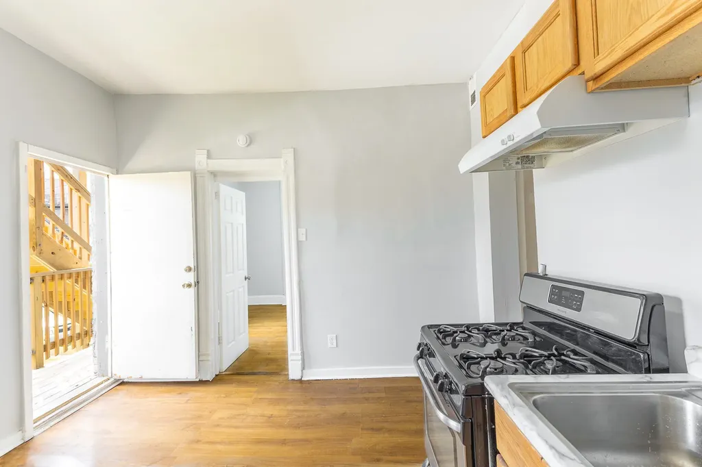 1913 South Troy Street Chicago IL 60623