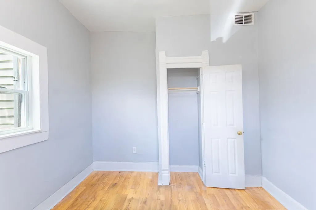 1913 South Troy Street Chicago IL 60623