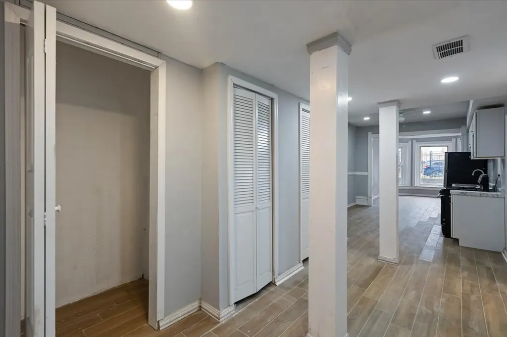 1913 South Troy Street Chicago IL 60623