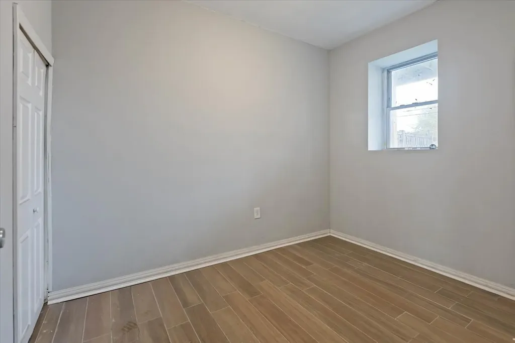 1913 South Troy Street Chicago IL 60623