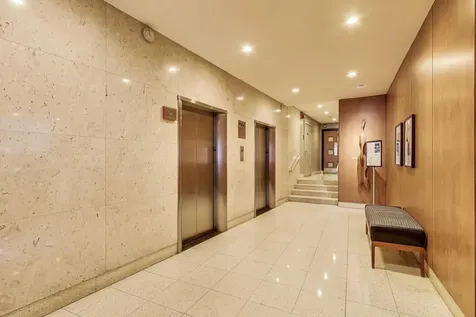 850 North Dewitt Place Chicago IL 60611