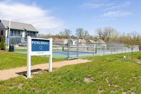 207 Leeward Way Ottawa IL 61350