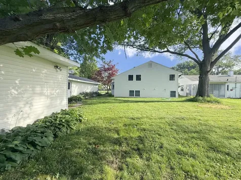 2822 28TH Avenue Rock Island IL 61201