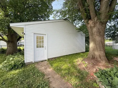 2822 28TH Avenue Rock Island IL 61201