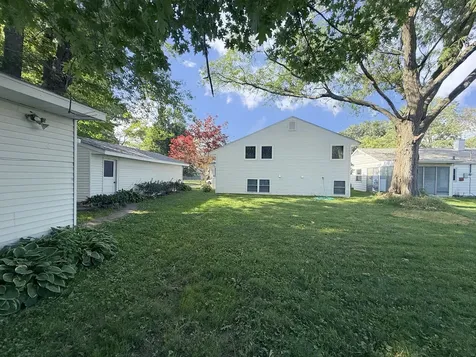 2822 28TH Avenue Rock Island IL 61201