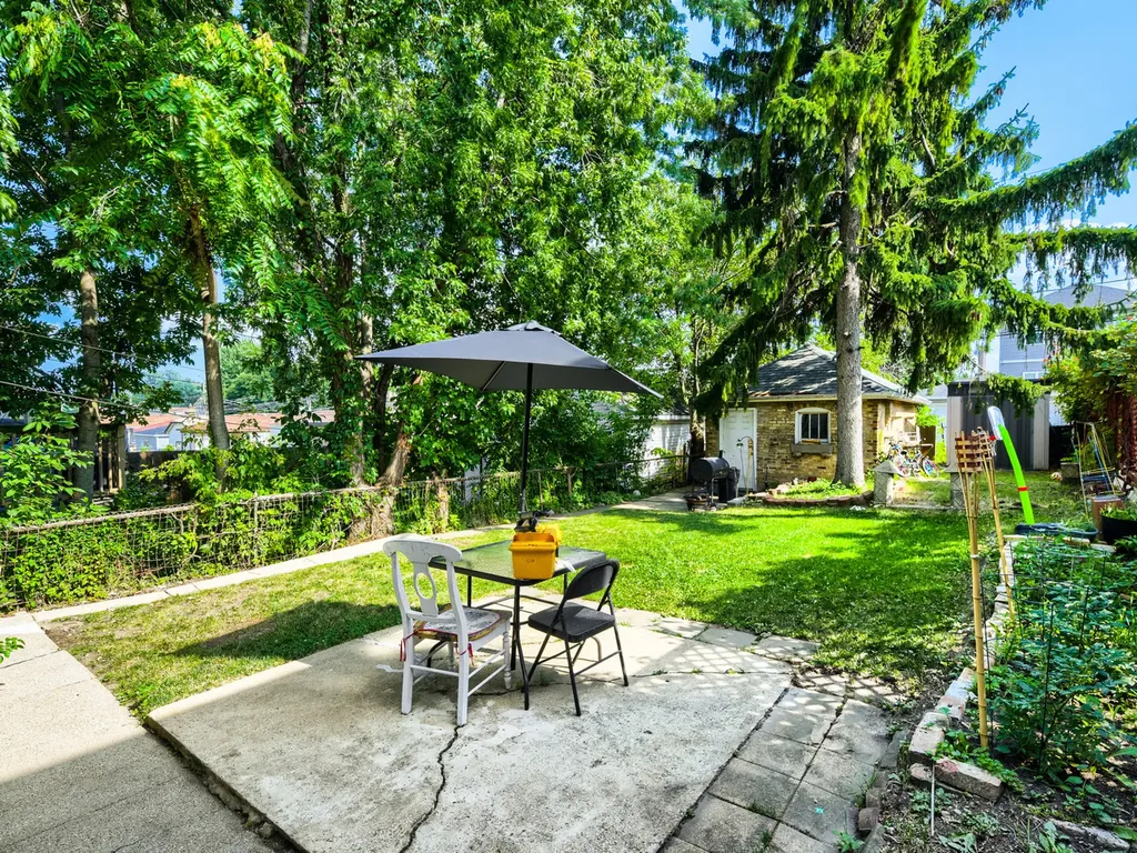 6329 West School Street Chicago IL 60634