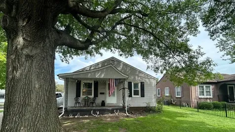 1200 South 10th Street Pekin IL 61554