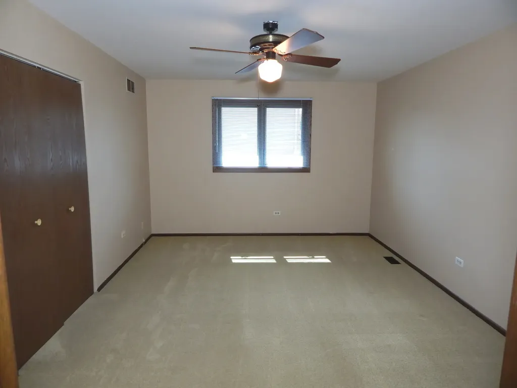 8101 Braeburn Lane Orland Park IL 60462