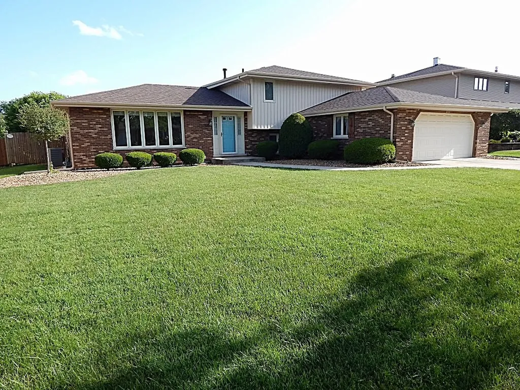 8101 Braeburn Lane Orland Park IL 60462