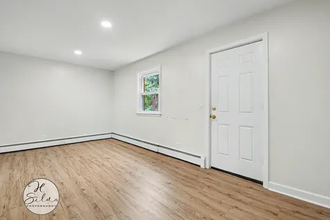 10 Arrowhead Drive Algonquin IL 60102