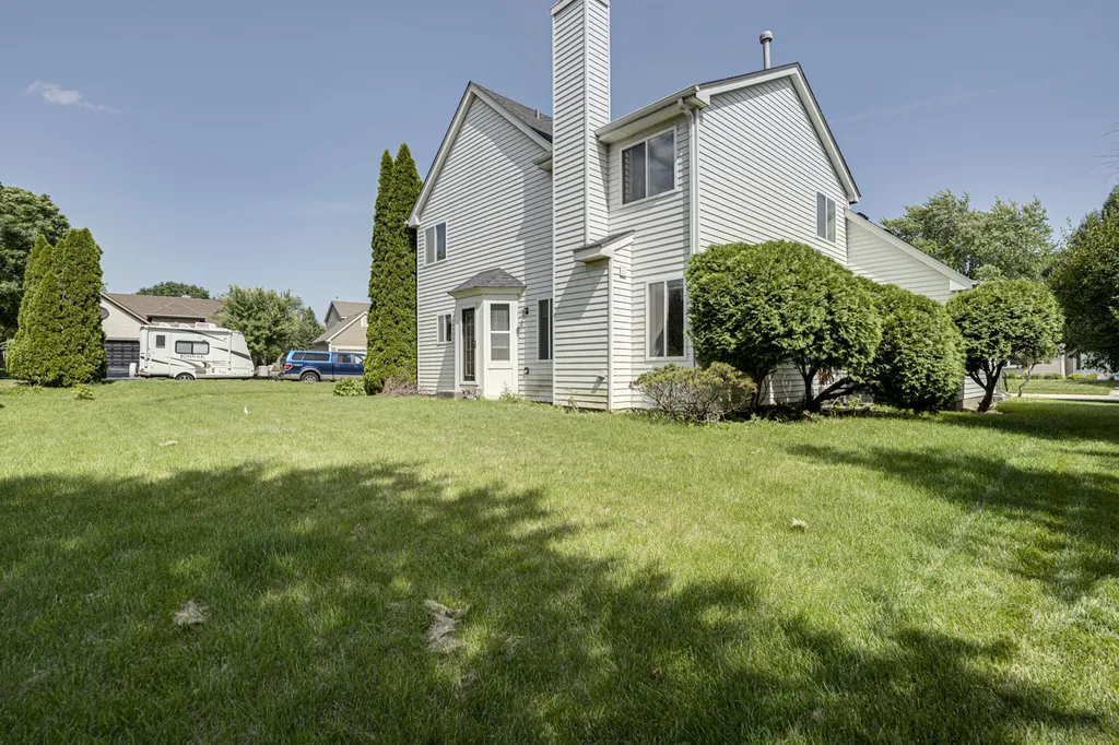 2464 Blue Spruce Lane Aurora IL 60502