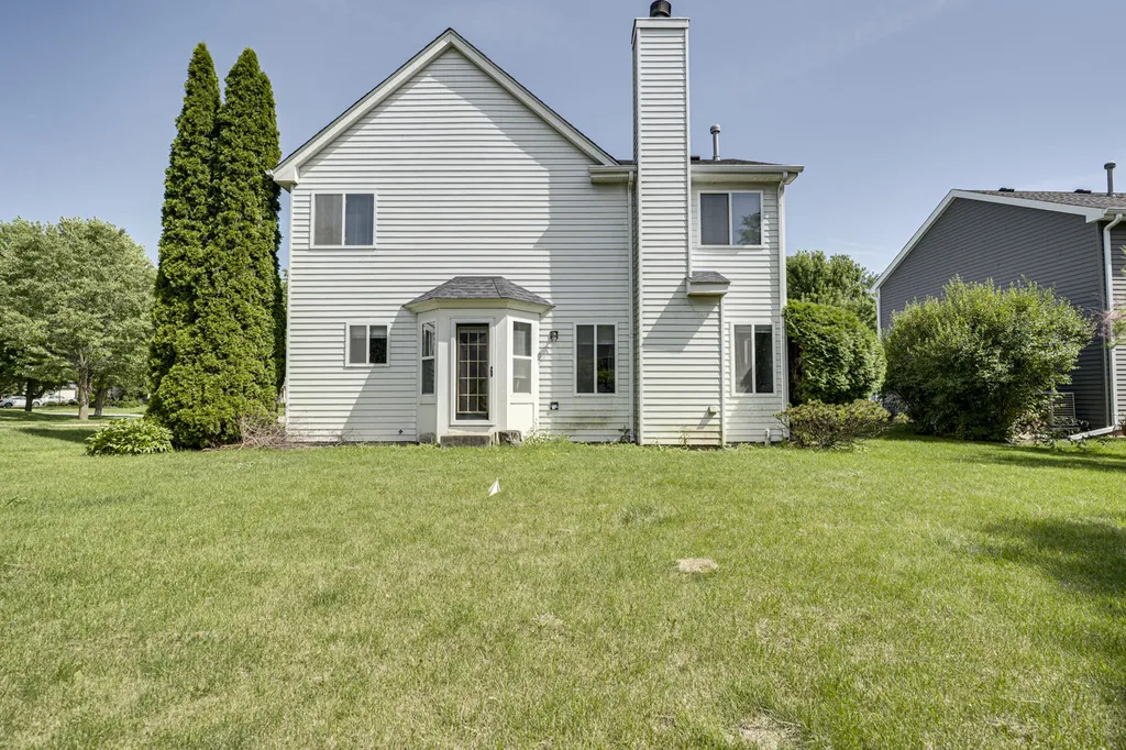 2464 Blue Spruce Lane Aurora IL 60502