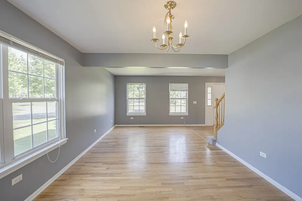 2464 Blue Spruce Lane Aurora IL 60502