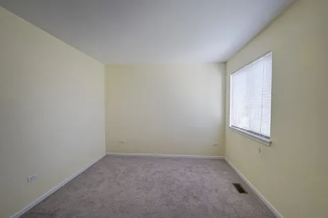 2464 Blue Spruce Lane Aurora IL 60502