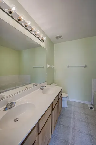 2464 Blue Spruce Lane Aurora IL 60502