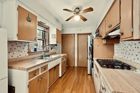 6822 West Higgins Avenue Chicago IL 60656