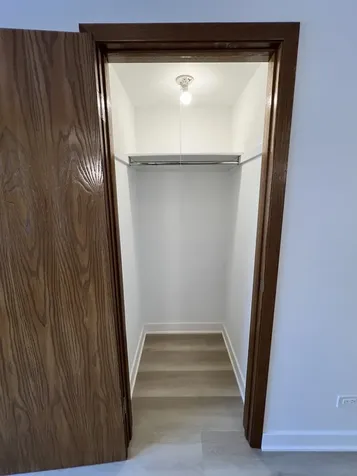 2416 West Foster Avenue Chicago IL 60625