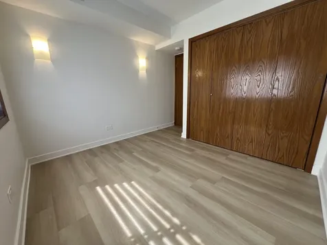 2416 West Foster Avenue Chicago IL 60625