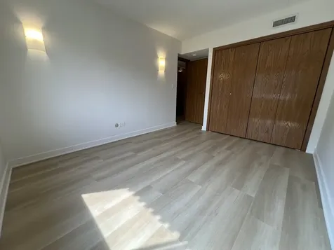 2416 West Foster Avenue Chicago IL 60625