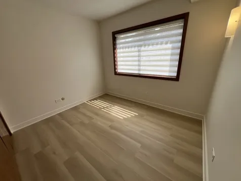 2416 West Foster Avenue Chicago IL 60625