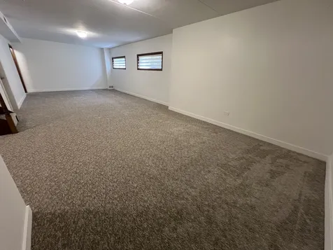 2416 West Foster Avenue Chicago IL 60625