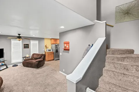 523 East Mitchell Street Salem IL 62881