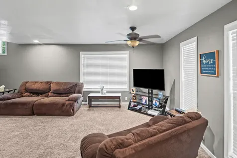 523 East Mitchell Street Salem IL 62881