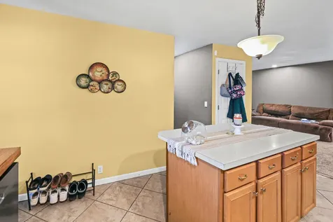 523 East Mitchell Street Salem IL 62881