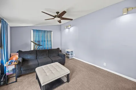 523 East Mitchell Street Salem IL 62881
