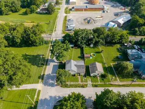 523 East Mitchell Street Salem IL 62881